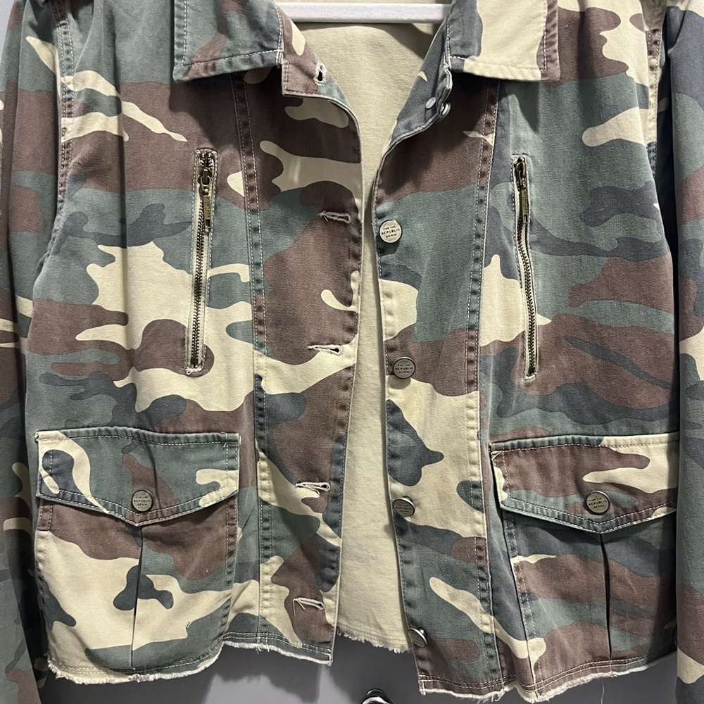 Camo Jacket - Picture 7 of 8
